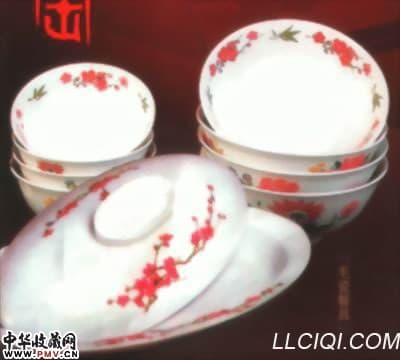 Qunli Porcelain Factory (Red Official Kiln)